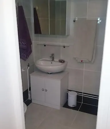 Le Saphir אקס-לה-באינס